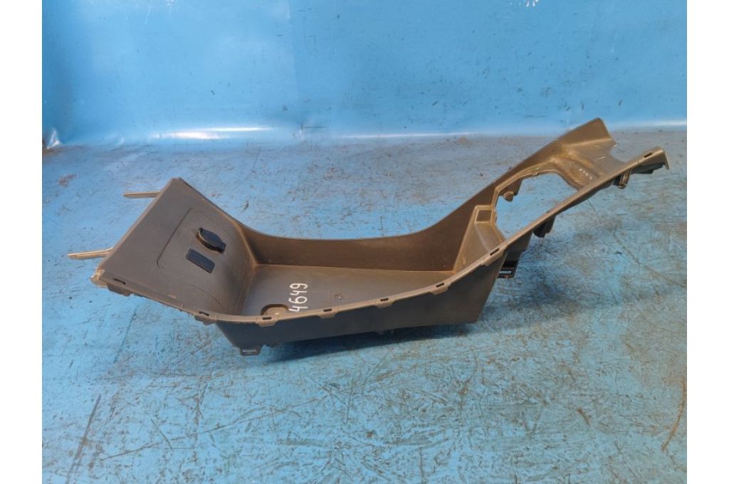 58810-47010 | Консоль между сидений TOYOTA PRIUS - 30 09-17 (374649) - Zdjęcie 3