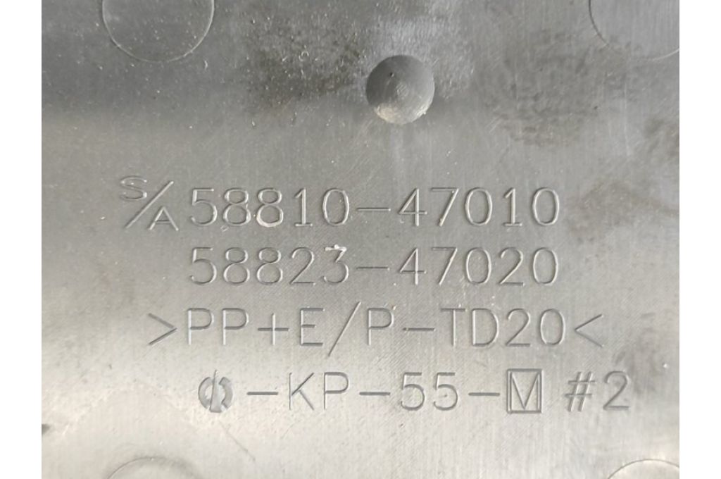 58810-47010 | Консоль между сидений TOYOTA PRIUS - 30 09-17 (374649) - Zdjęcie 9