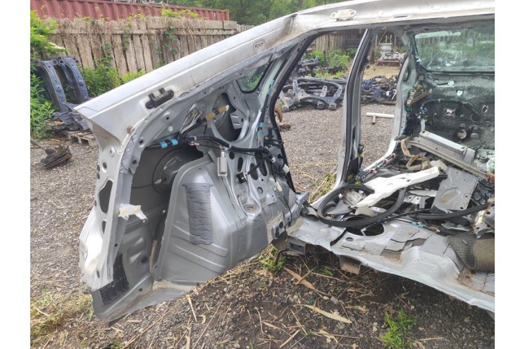 61602-47080 | Tylna ćwiartka lew. TOYOTA PRIUS - 30 09-17 (374384) - Zdjęcie 4