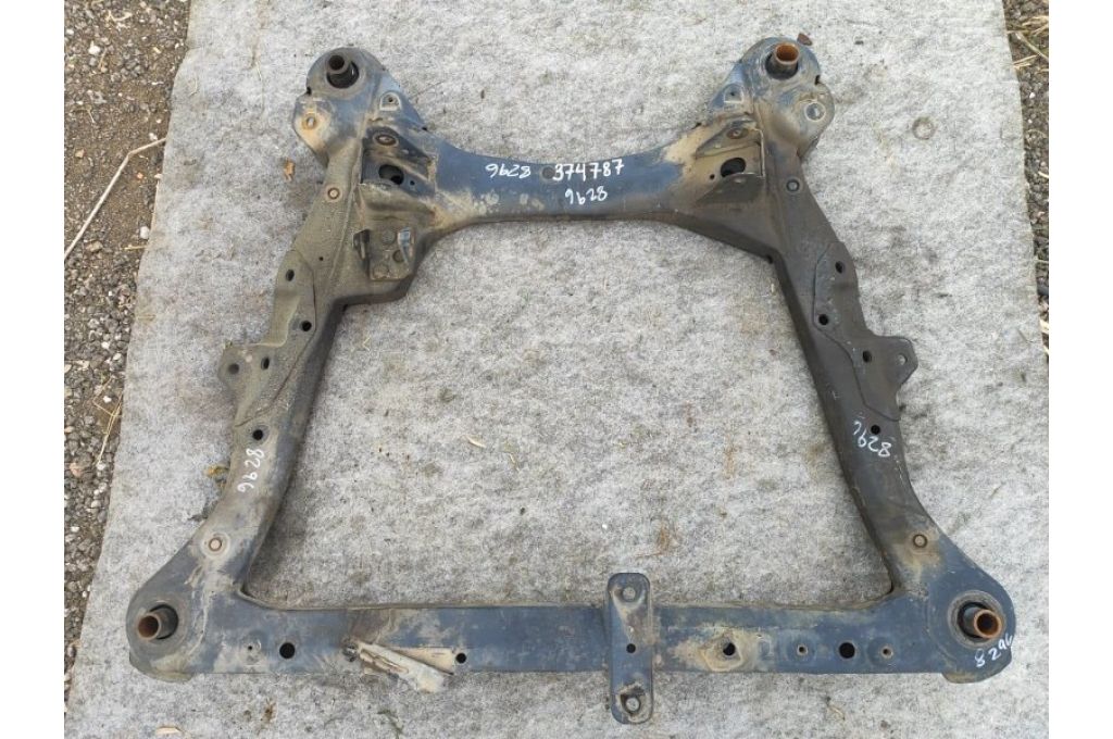 51100-0T021 | Belka przedniego zawieszenia TOYOTA VENZA 09-16 (374787)