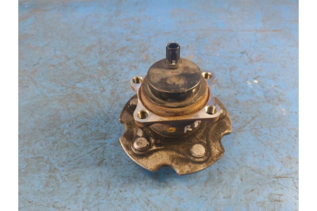 42450-42040 | Piasta tyl. praw. LEXUS HS250H (ANF10) 09-12 (375136)