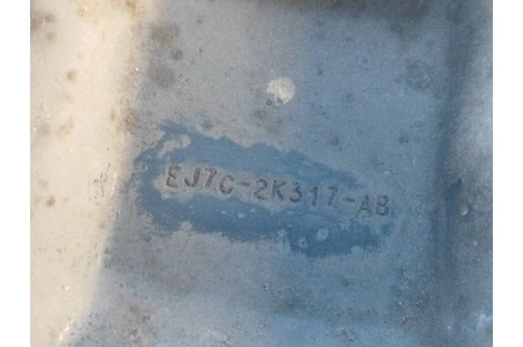 CV6Z-1104-H | Piasta tyl. lew. FORD ESCAPE 12-19 (375210) - Zdjęcie 4