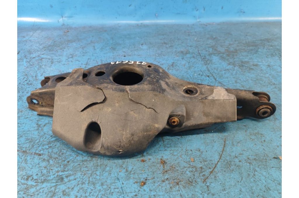 48740-75010 | Dolne poprzeczne ramię tylnego zawieszenia lew. LEXUS CT200 11-17 (375612) - Zdjęcie 3