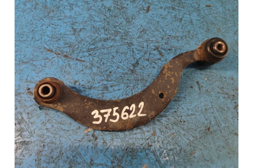 48770-12010 | Górne poprzeczne ramię tylnego zawieszenia praw. LEXUS CT200 11-17 (375622)