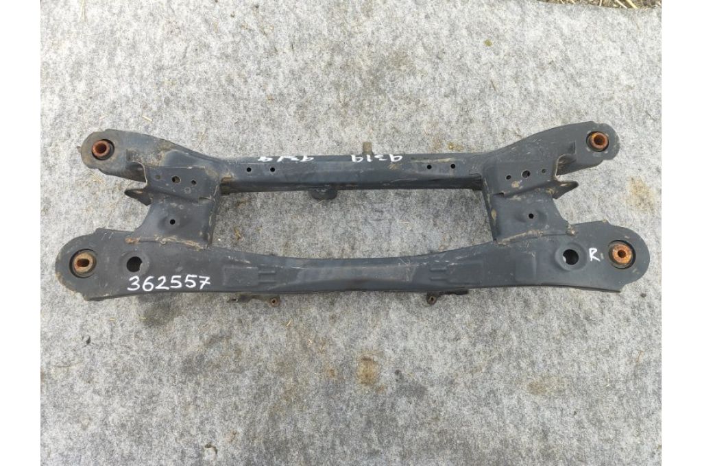 51206-75020 | Belka tylnego zawieszenia LEXUS CT200 11-17 (362557)