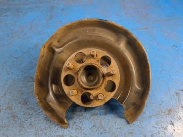 Piasta tyl. lew. LEXUS CT200 11-17