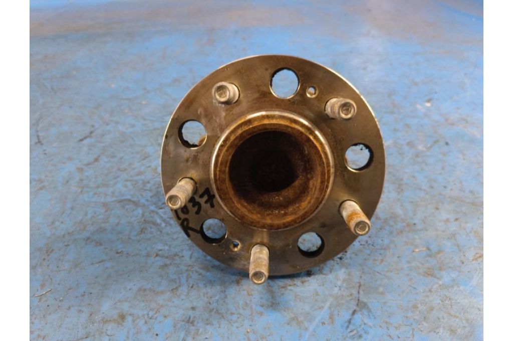 52730-3S200 | Piasta tyl. praw. HYUNDAI SONATA YF 10-14 (375752)