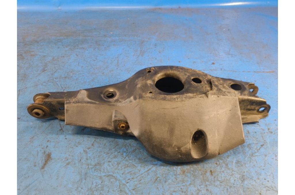 48730-75010 | Poprzeczne ramię tylnego zawieszenia praw. LEXUS CT200 11-17 (375850) - Zdjęcie 4