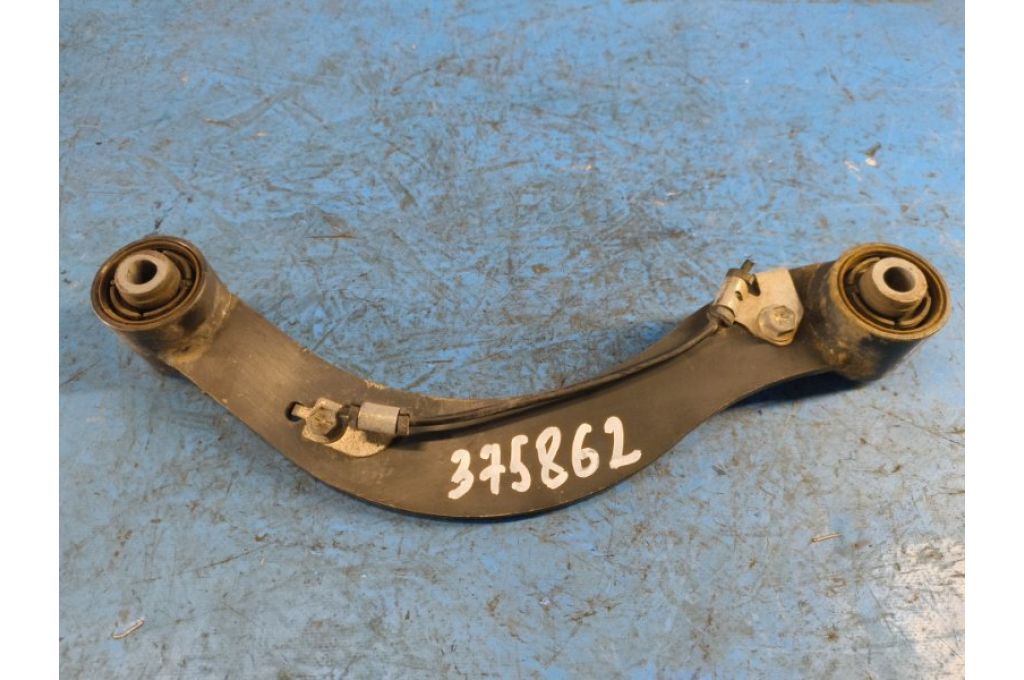 46201-57L00 | Górne poprzeczne ramię tylnego zawieszenia praw. SUZUKI KIZASHI 09-14 (375862)