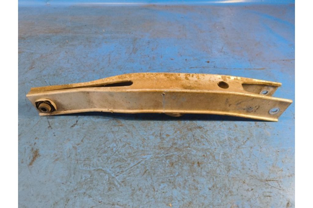 46350-57L00 | Dolne poprzeczne ramię tylnego zawieszenia lew. SUZUKI KIZASHI 09-14 (375874) - Zdjęcie 2