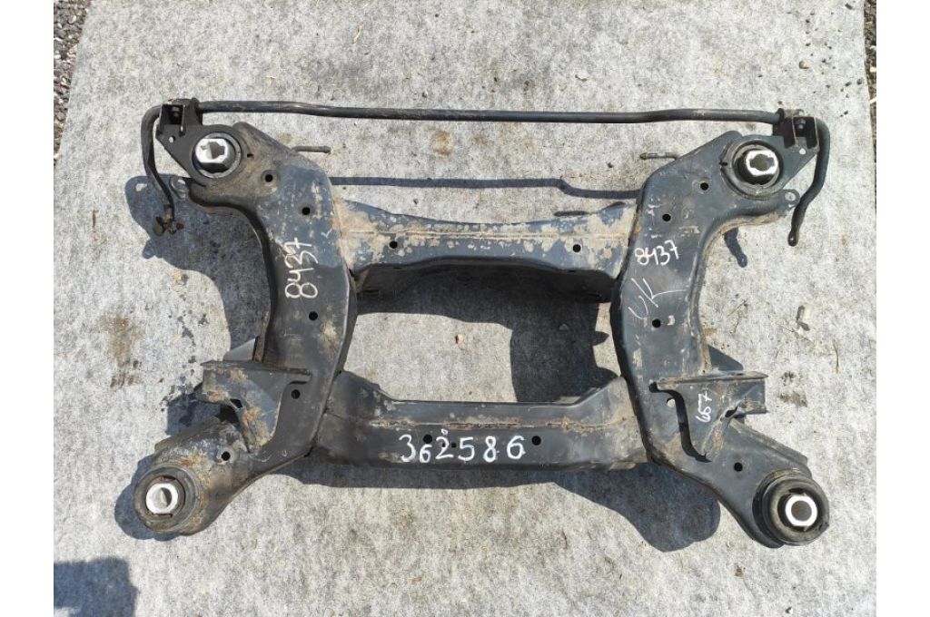 50300-TX5-A00 | Belka tylnego zawieszenia ACURA RDX 12-19 (362586)