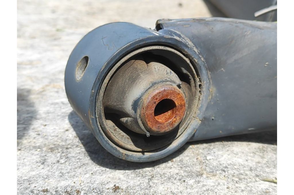 42101-12171 | Belka tylnego zawieszenia TOYOTA PRIUS - 30 09-17 (362576) - Zdjęcie 6