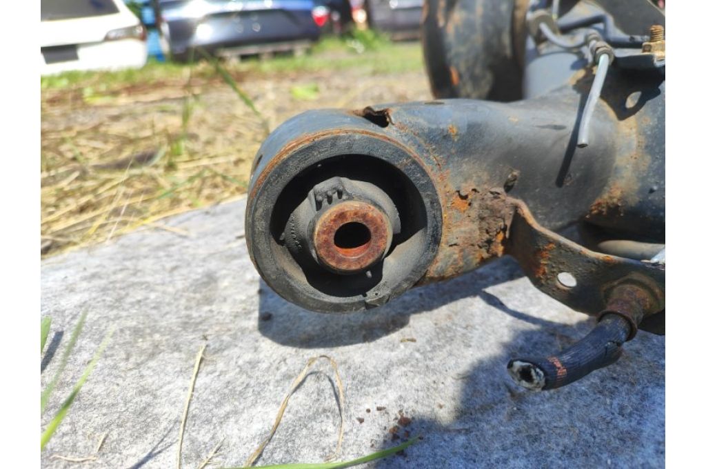 42101-12171 | Belka tylnego zawieszenia TOYOTA PRIUS - 30 09-17 (362569) - Zdjęcie 9
