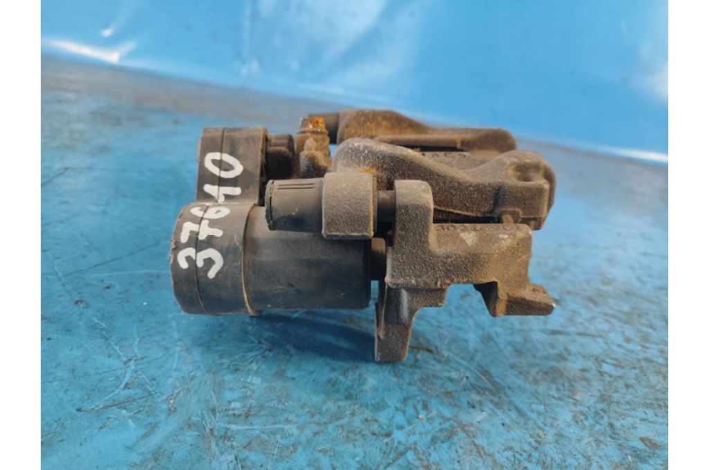 DG9Z-2552-C | Zacisk hamulcowy tyl. praw. FORD FUSION 14- (376110) - Zdjęcie 5