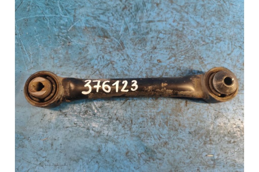 DG9Z-5K898-A | Dolne poprzeczne ramię tylnego zawieszenia praw. FORD FUSION 14- (376123)