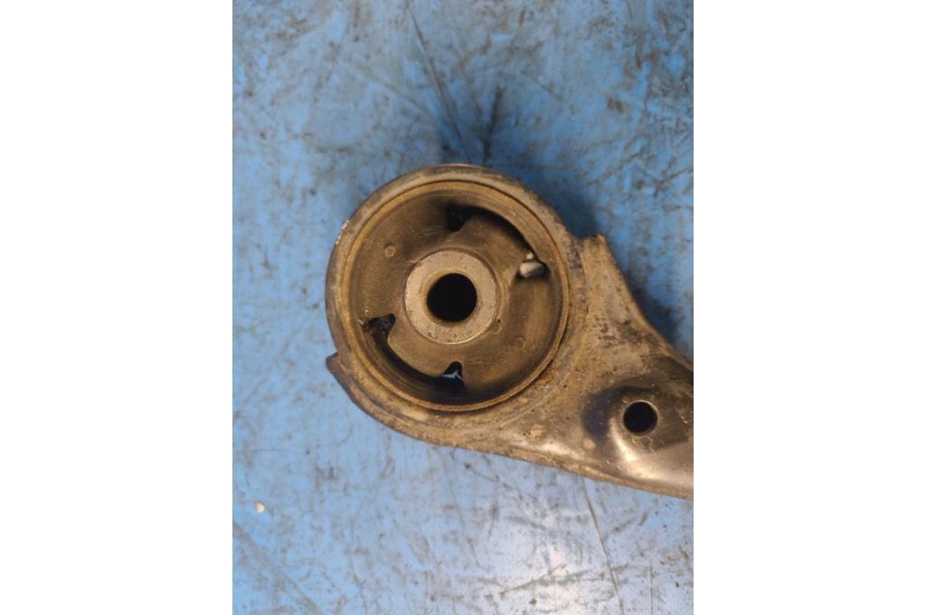 545003S000 | Dolne ramię przedniego zawieszenia lew. HYUNDAI SONATA YF 10-14 (376603) - Zdjęcie 3