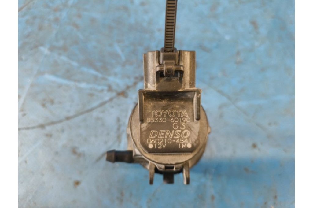 85330-21010 | Pompa spryskiwacza TOYOTA PRIUS - 30 09-17 (376863) - Zdjęcie 4
