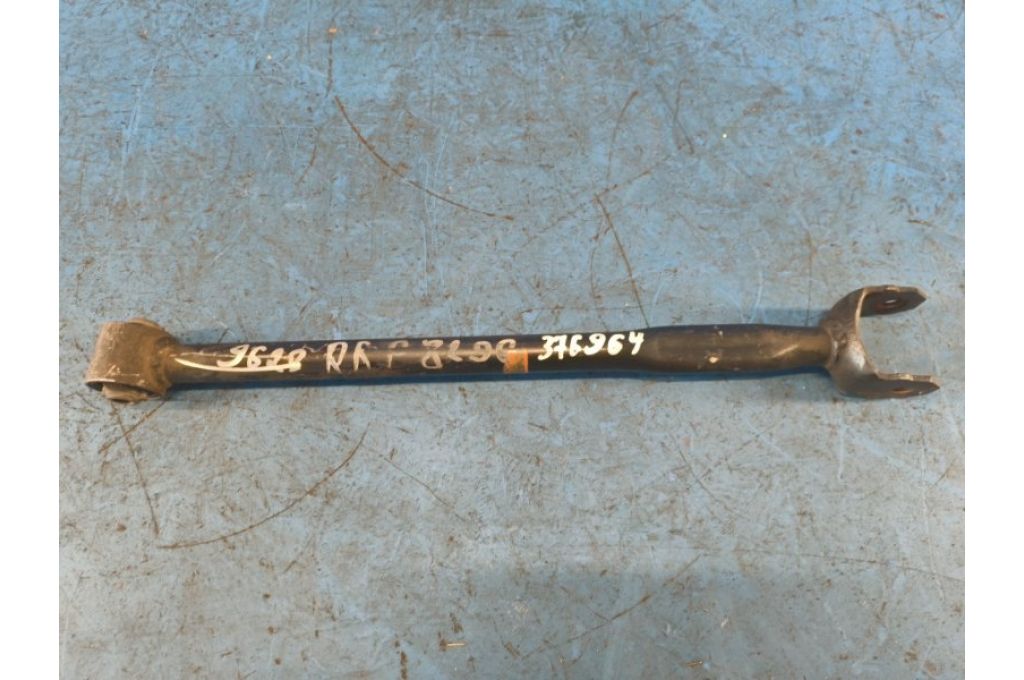 4871048070 | Poprzeczne ramię tylnego zawieszenia praw. TOYOTA VENZA 09-16 (376964)