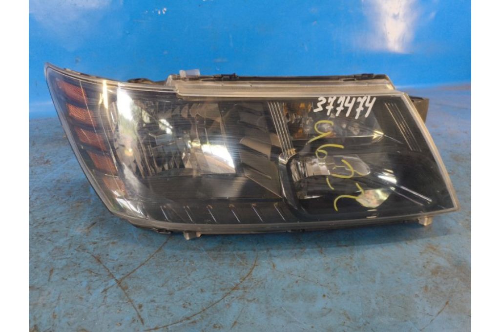 68200 084AA | Reflektor Lampa przednia praw. DODGE JOURNEY 08-20 (377474)