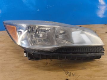 Reflektor Lampa przednia praw. FORD ESCAPE 12-19