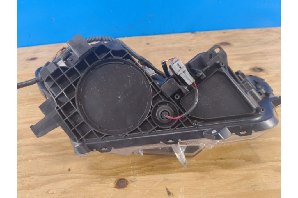 8117042640 | Reflektor Lampa przednia lew. TOYOTA RAV4 13-19 (377539) - Zdjęcie 8