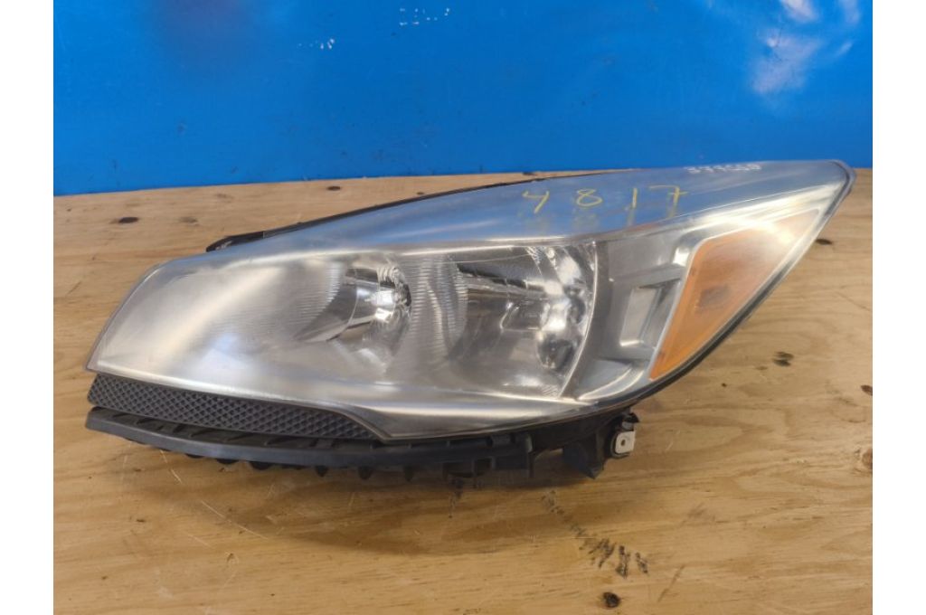 CJ5Z-13008-D | Reflektor Lampa przednia lew. FORD ESCAPE 12-19 (377559)