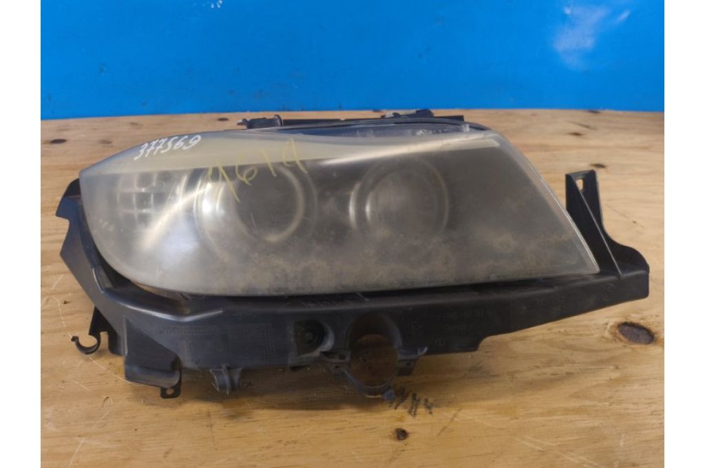 63117240246 | Reflektor Lampa przednia praw. BMW 3 SERIES (E90-E93) 2005–2014 (377569)