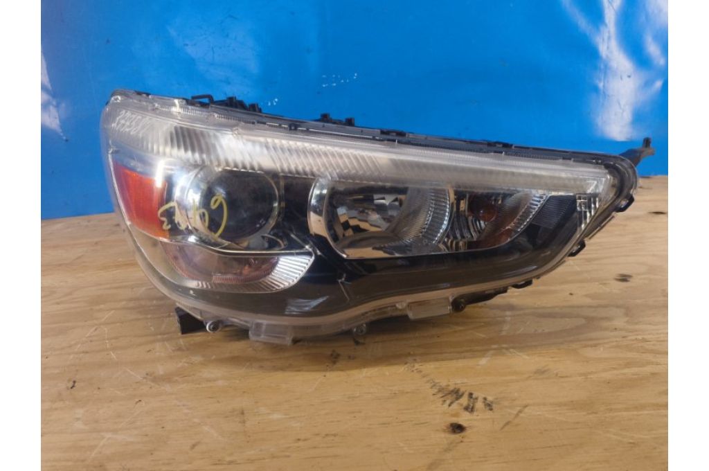 8301C224 | Reflektor Lampa przednia praw. MITSUBISHI ASX / OUTLANDER SPORT 10-21 (377581)