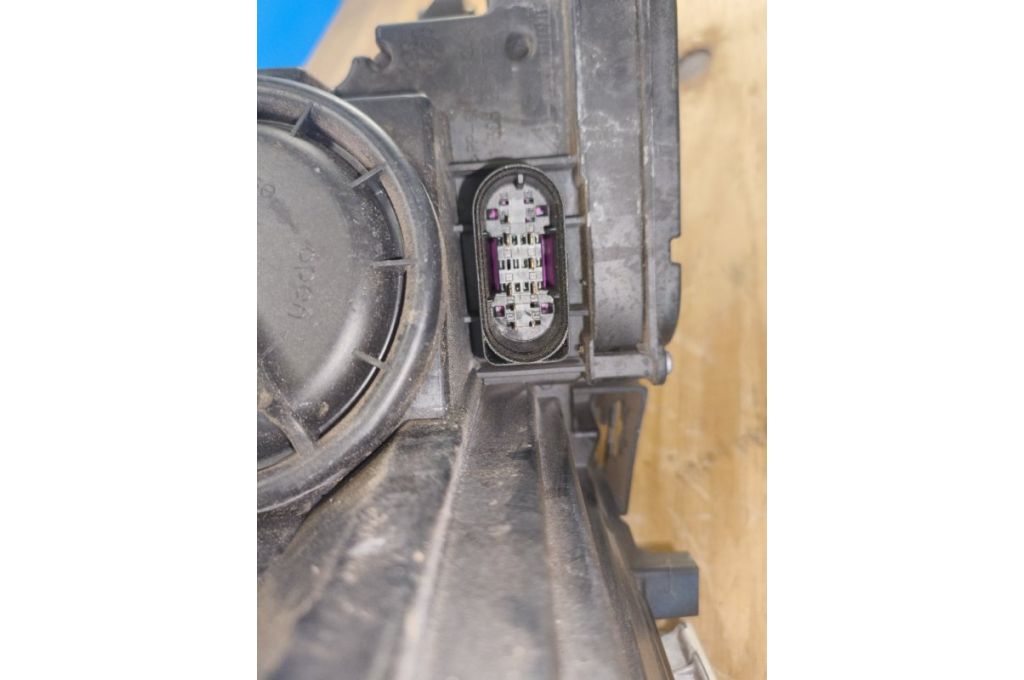A2048204739 | Reflektor Lampa przednia lew. MERCEDES C-CLASS W204 07-14 (377587) - Zdjęcie 9