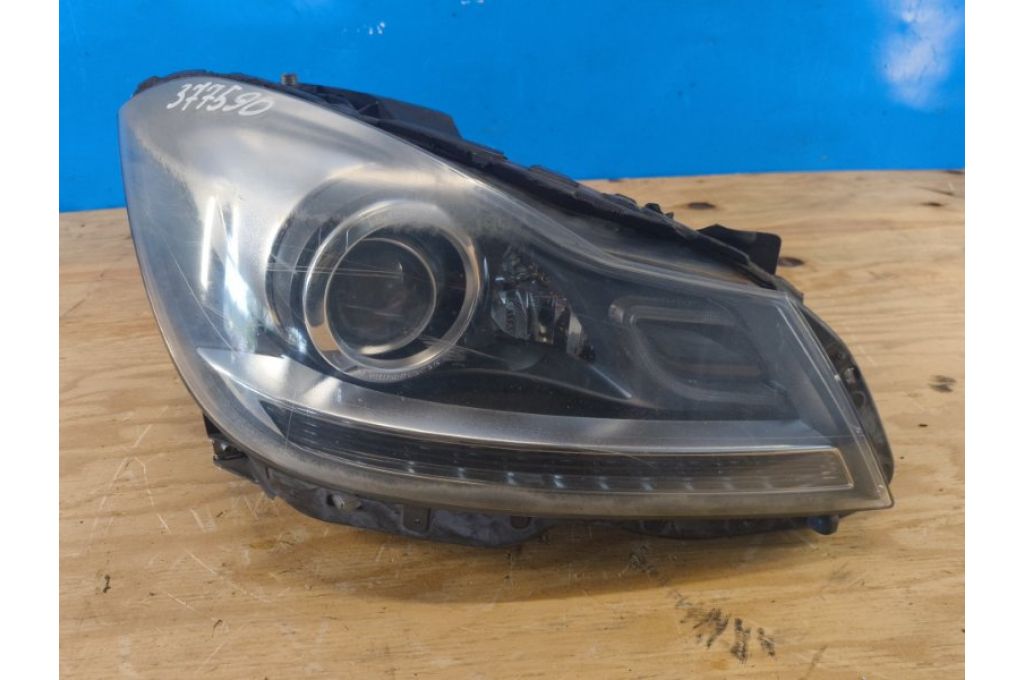 A2048204839 | Reflektor Lampa przednia praw. MERCEDES C-CLASS W204 07-14 (377590)
