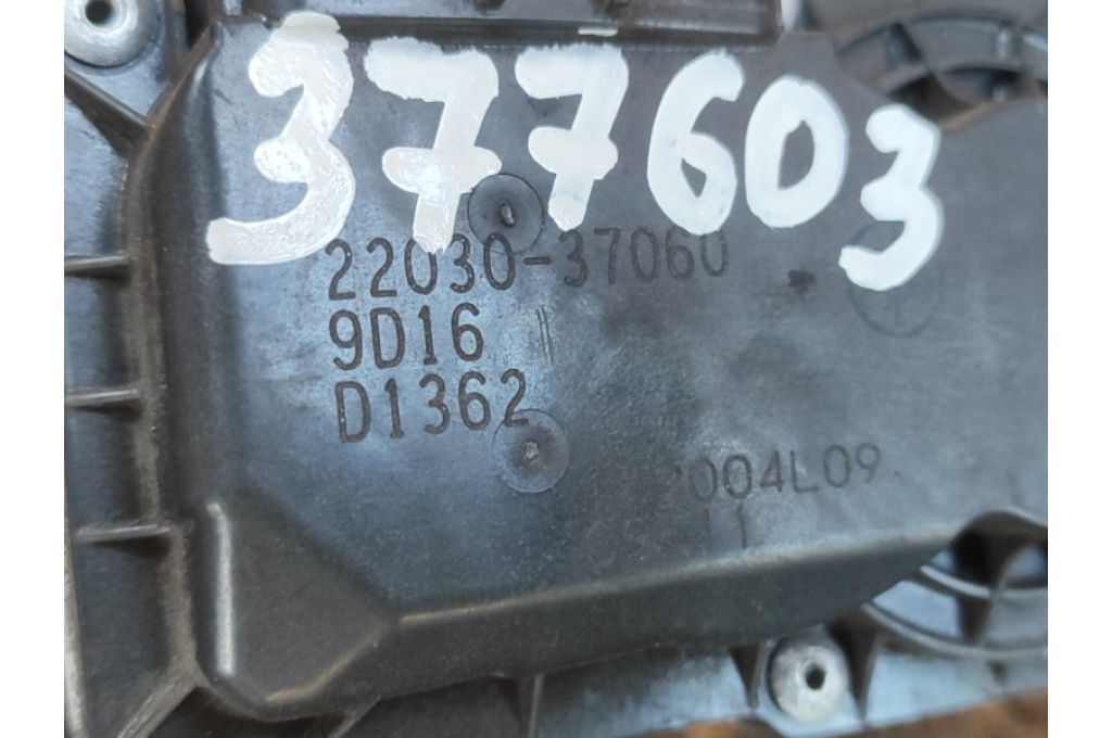 22030-37060 | Przepustnica TOYOTA PRIUS - 30 09-17 (377603) - Zdjęcie 4
