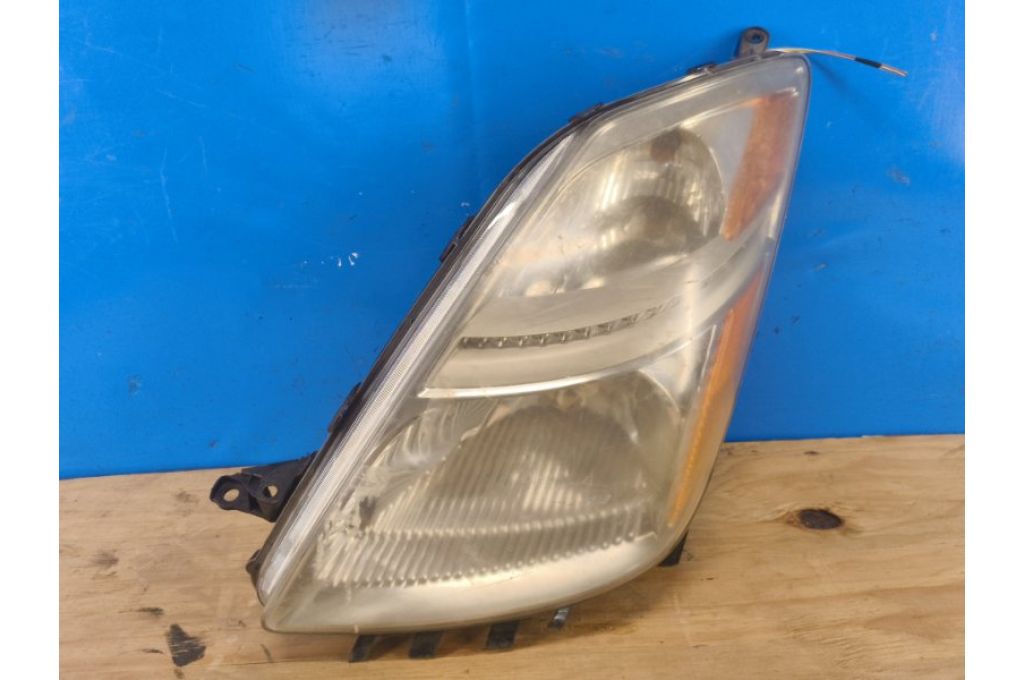 81185-47170 | Reflektor Lampa przednia lew. TOYOTA PRIUS - 20 03-11 (377609)