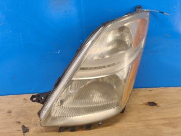 Reflektor Lampa przednia lew. TOYOTA PRIUS - 20 03-11
