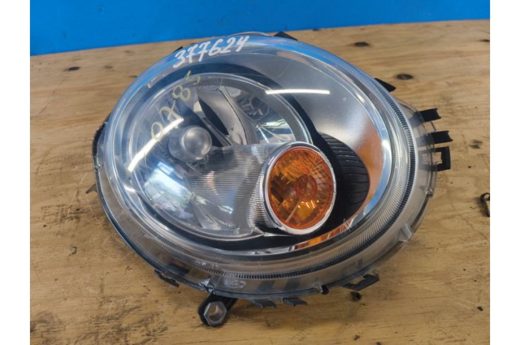 63122751870 | Reflektor Lampa przednia praw. MINI COOPER S CLUBMAN R55 05-14 (377624)