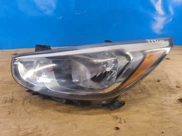 Reflektor Lampa przednia lew. HYUNDAI ACCENT RB 10-
