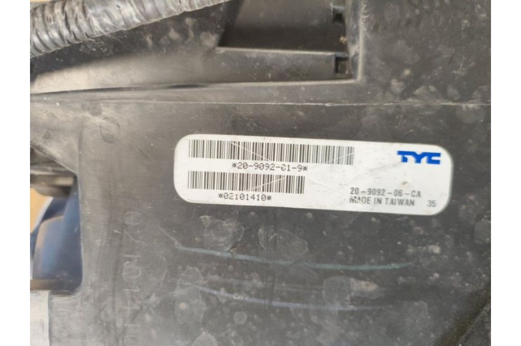 81170-47211 | Reflektor Lampa przednia lew. TOYOTA PRIUS - 30 09-17 (377657) - Zdjęcie 7