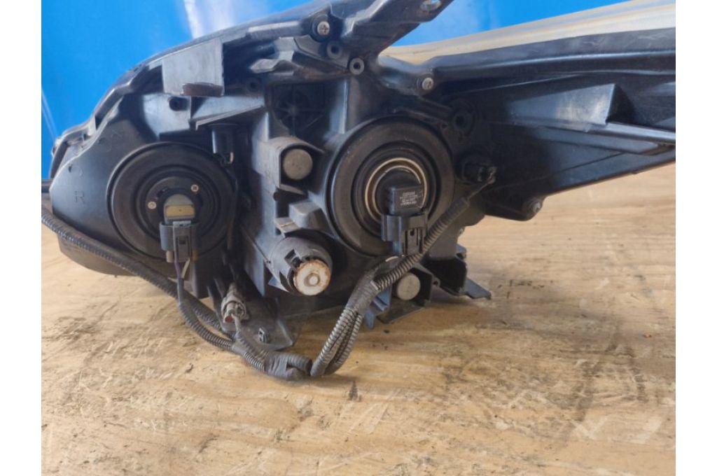 81130-47211 | Reflektor Lampa przednia praw. TOYOTA PRIUS - 30 09-17 (377658) - Zdjęcie 5