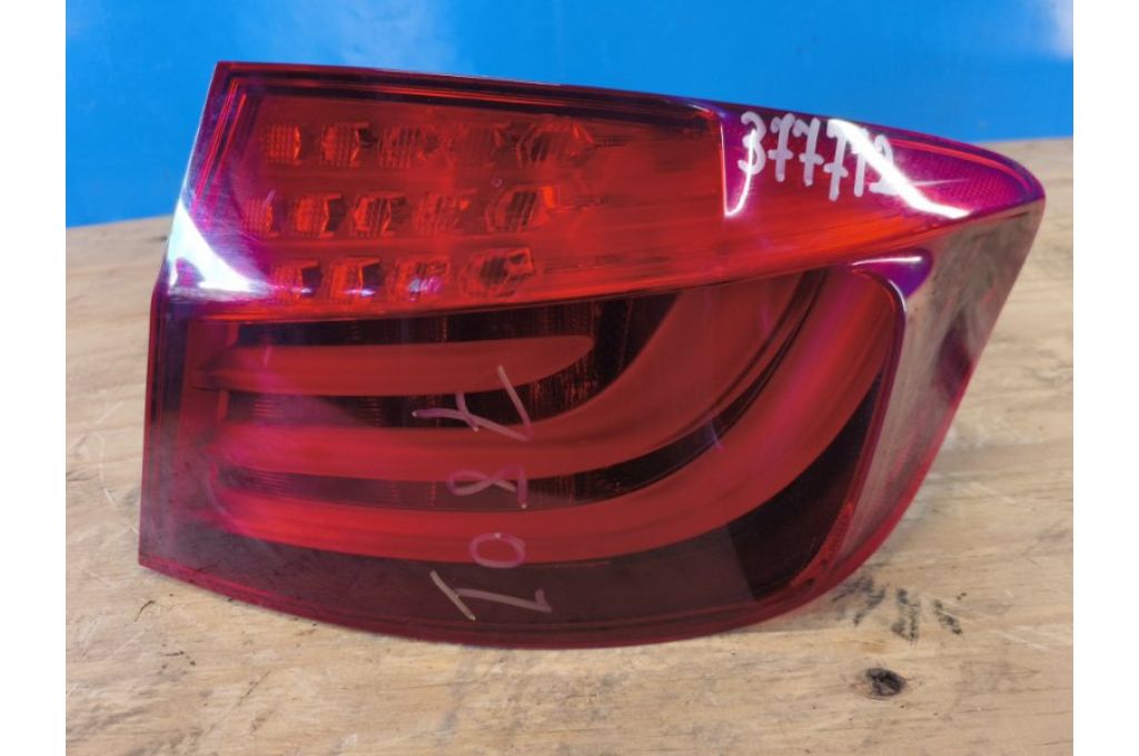 63217203232 | Lampa Tylna praw. BMW 5 SERIES (F10) 11-13 (377712)