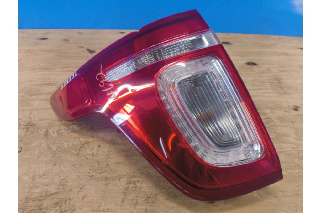 BB5Z-13405-C | Lampa Tylna lew. FORD EXPLORER 10-20 (377715)