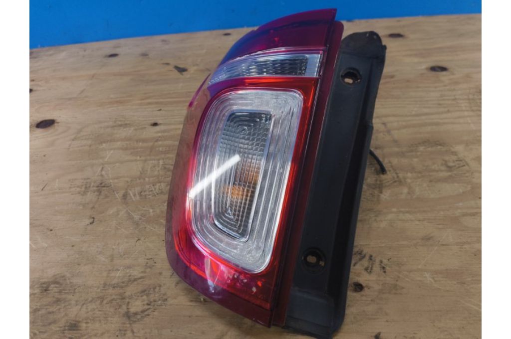 BB5Z-13405-C | Lampa Tylna lew. FORD EXPLORER 10-20 (377715) - Zdjęcie 3