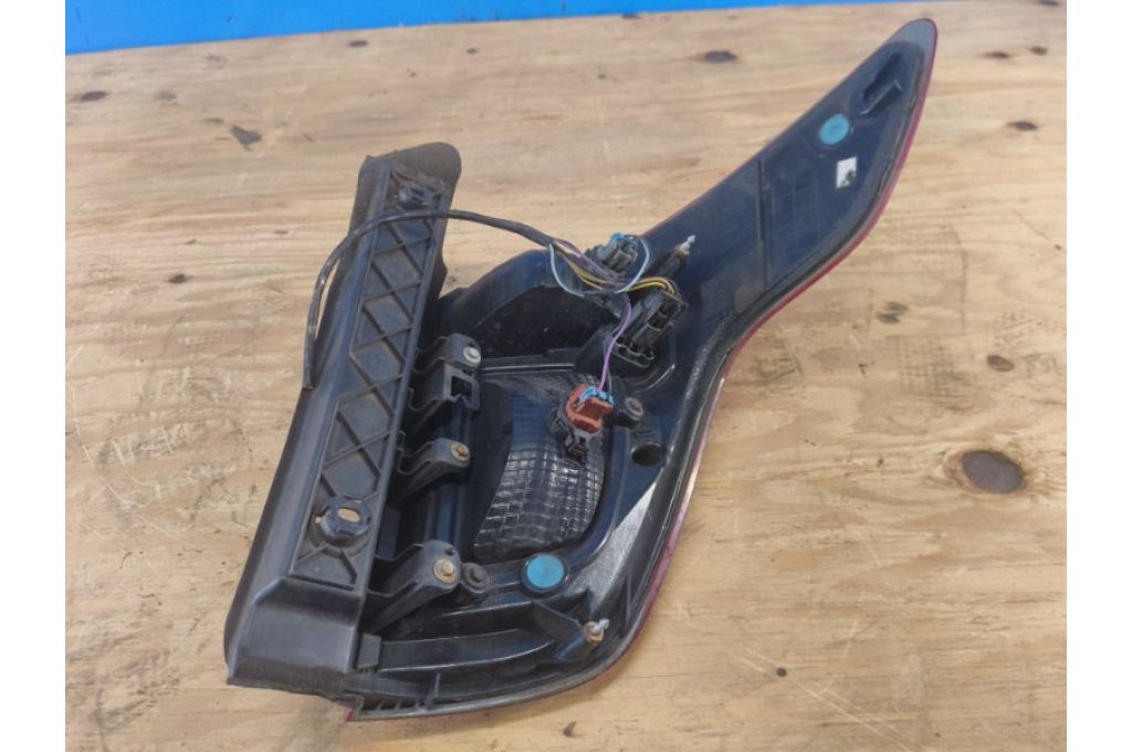 BB5Z-13405-C | Lampa Tylna lew. FORD EXPLORER 10-20 (377715) - Zdjęcie 6