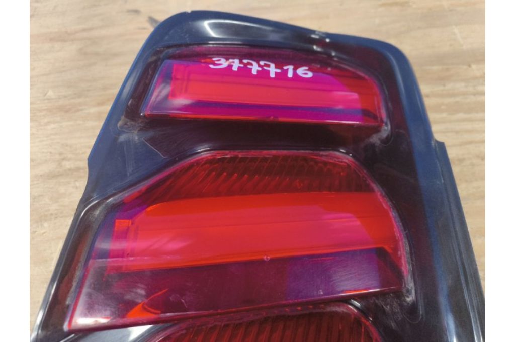 FR3Z-13405-G | Lampa Tylna lew. FORD MUSTANG 15- (377716) - Zdjęcie 3