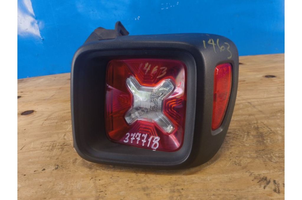 51953120DX | Lampa Tylna praw. JEEP RENEGADE (BU) 14- (377718)