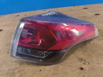 Lampa Tylna praw. TOYOTA RAV4 13-19