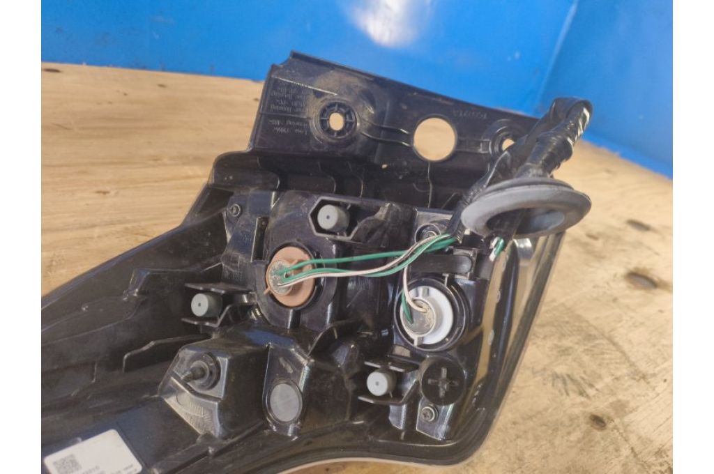 8155142210 | Lampa Tylna praw. TOYOTA RAV4 13-19 (377722) - Zdjęcie 7