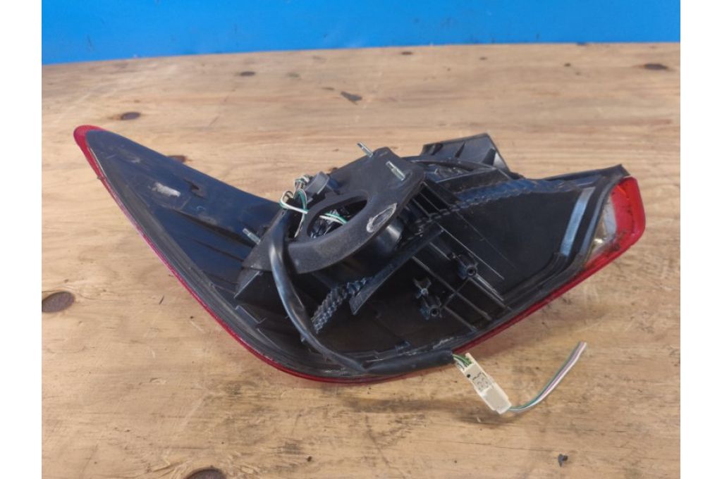 81550AC090 | Lampa Tylna praw. TOYOTA AVALON 05-12 (377723) - Zdjęcie 7