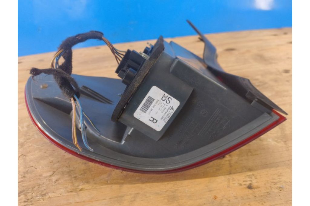 63217227792 | Lampa Tylna praw. BMW X5 (E70) 07-13 (377729) - Zdjęcie 6