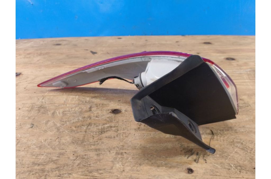 CJ5Z-13404-B | Lampa Tylna praw. FORD ESCAPE 12-19 (377749) - Zdjęcie 4