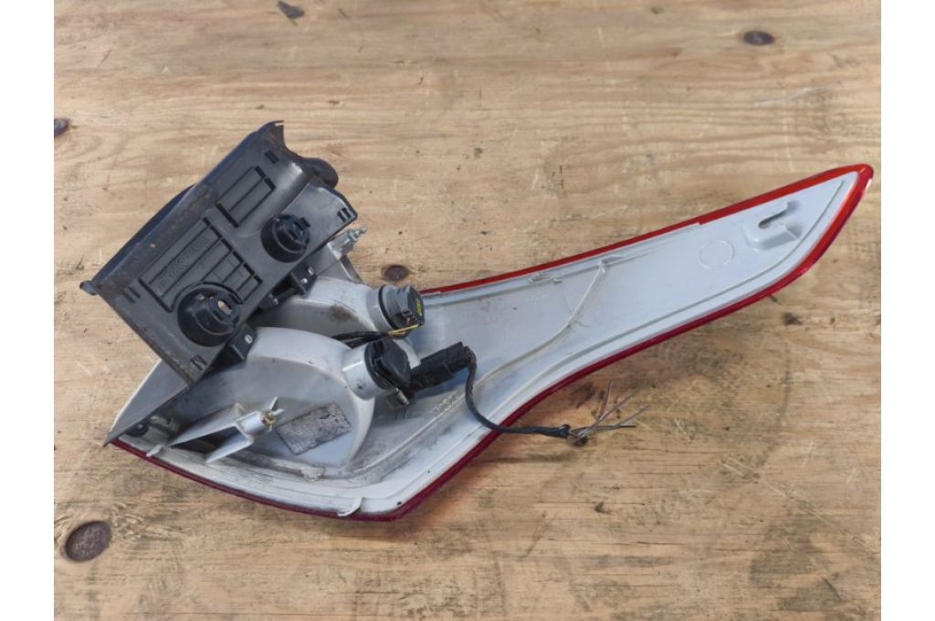 CJ5Z-13405-B | Lampa Tylna lew. FORD ESCAPE 12-19 (377751) - Zdjęcie 5