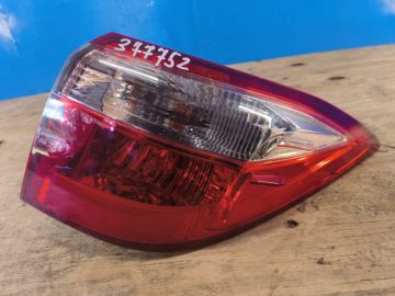Lampa Tylna praw. TOYOTA COROLLA 12-19 E180